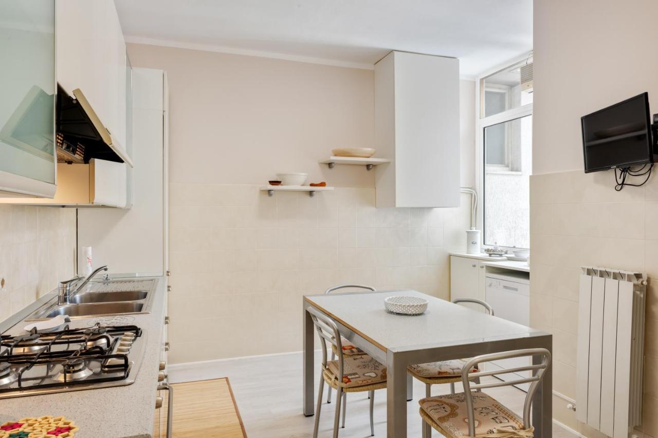 Luni Mare Bright Terrace Flat With Parking Διαμέρισμα Marinella di Sarzana Εξωτερικό φωτογραφία