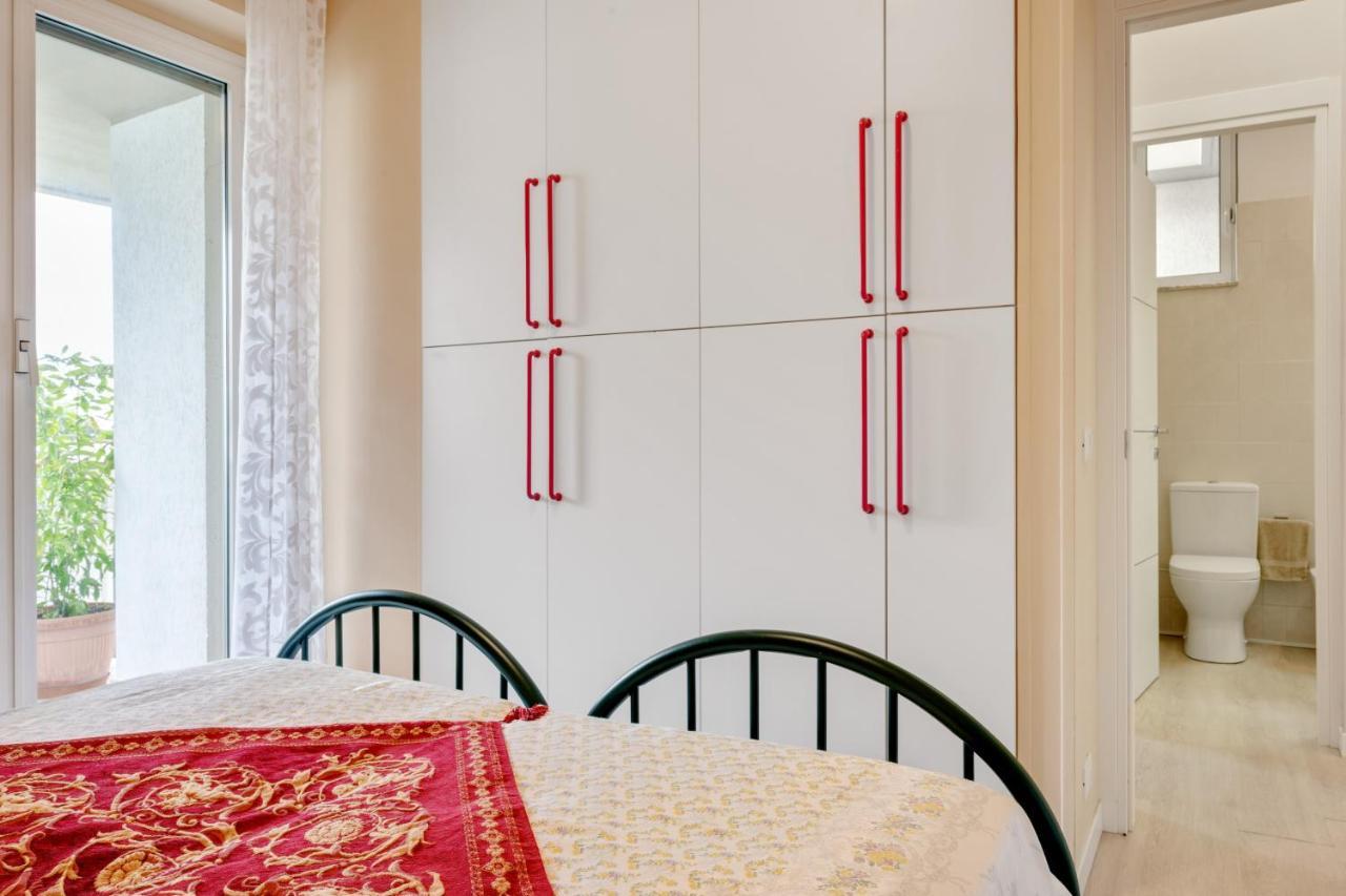 Luni Mare Bright Terrace Flat With Parking Διαμέρισμα Marinella di Sarzana Εξωτερικό φωτογραφία